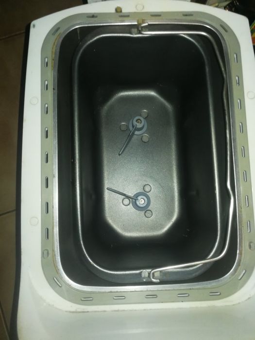 Хлебопечка электрическая