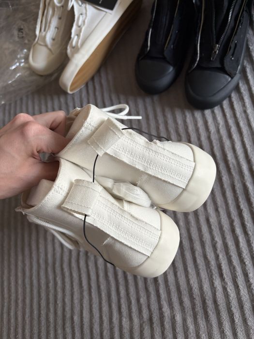 Кросівки GU x Undercover
