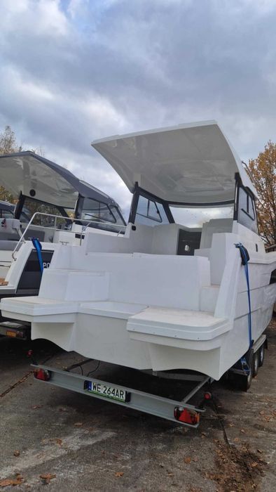 Jacht Nautic 900 łódź motorowa laminaty, skorupa, kadłub