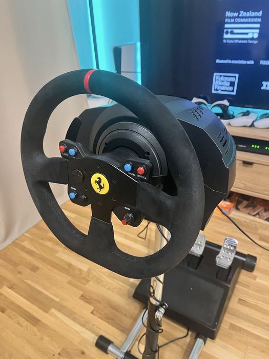 Thrustmaster t300rs - Ferrari alcantara special edition