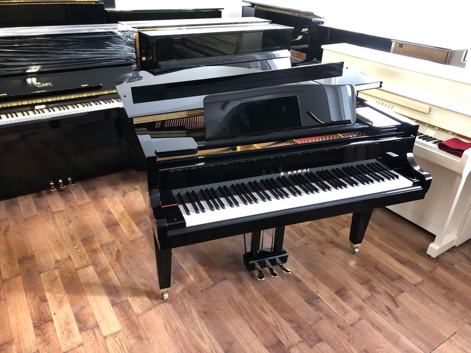 Pianino petrof fortepian kawai yamaha petrof