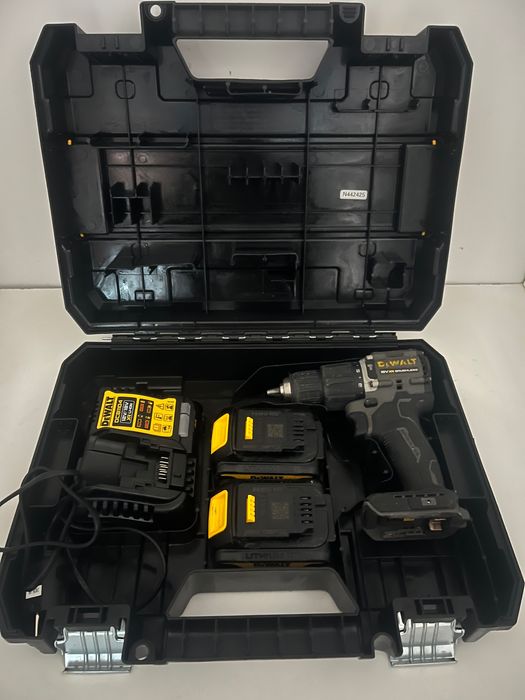 Wkrętarka DeWalt zasilanie akumulatorowe 18 V DCD100M2T-QW limitowana