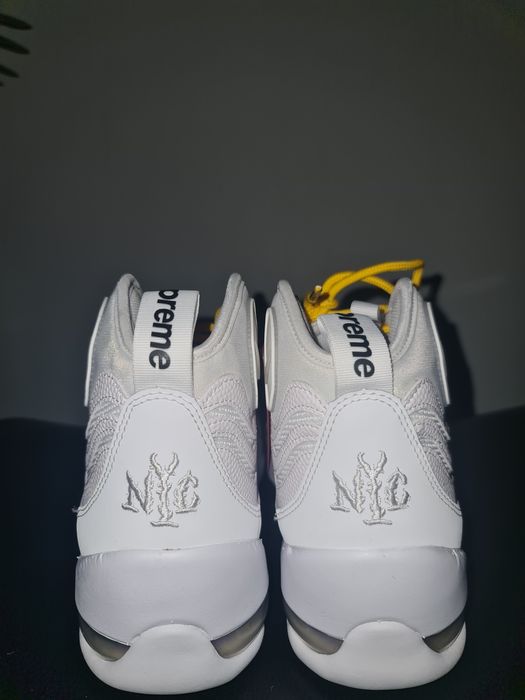 Air bakin x supreme 41