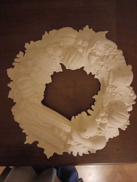 Grinalda cerâmica em cru para pintura artesanal com motivos "Legumes"