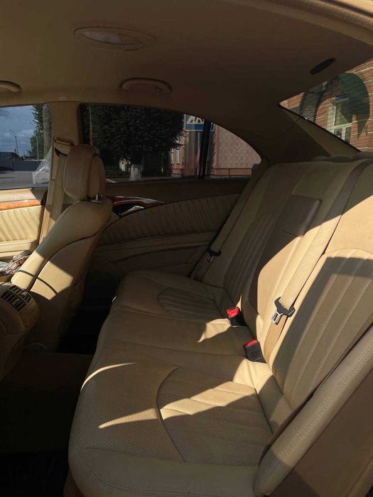 Продам MERCEDES-BENZ 211 Полний привід