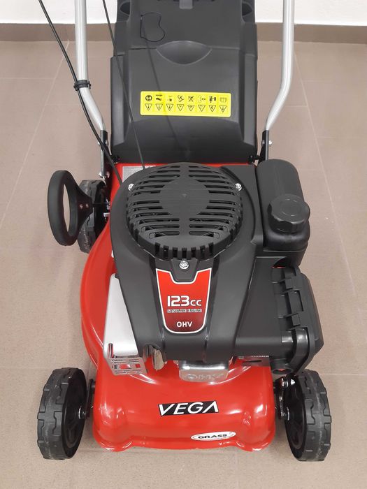 Kosiarka spalinowa do pchania Grass WR65763K Vega LONCIN 123cm3 40cm