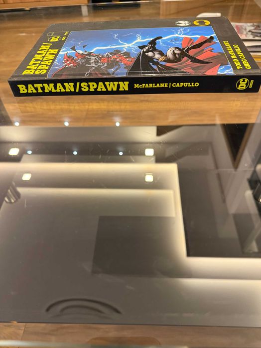 Komiks Batman x SPAWN DC Tod McFarlane GREG Capullo -twarda okładka