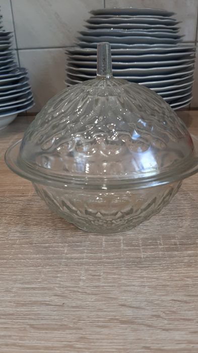 Продам конфетницу