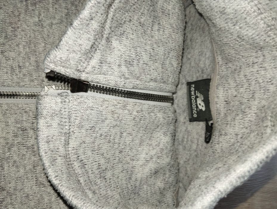 Szara bluza polarowa New Balance S 36