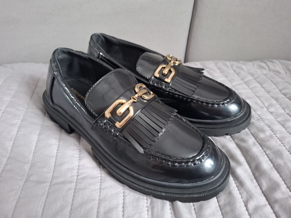 Nowe mokasyny loafersy Reserved r. 38 czarne