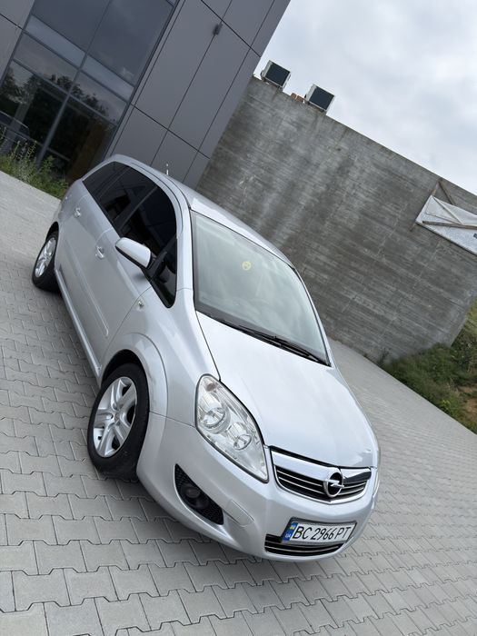 Opel Zafira 2010