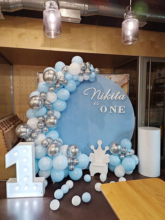 Фотозона на рік . Оренда фотозон .Хрещення. Юбілей