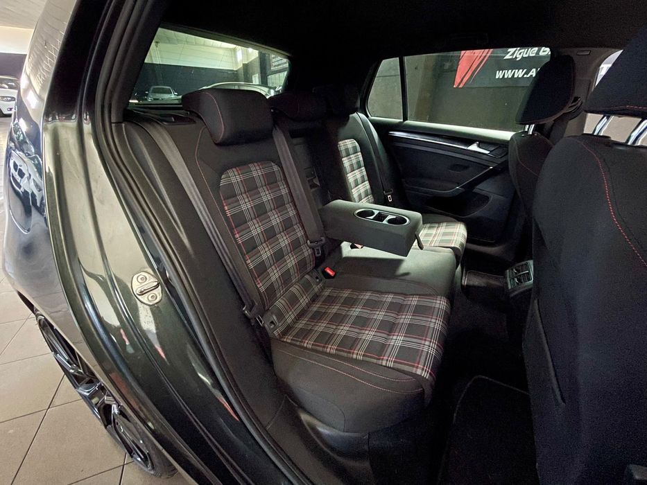 Volkswagen Golf VII GTI Performance 2.0TSI 230CV ( Apenas 111.000KMS )