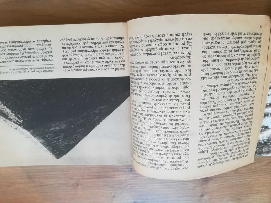 książka cuda architektury Witold Szolginia, 1985 r.