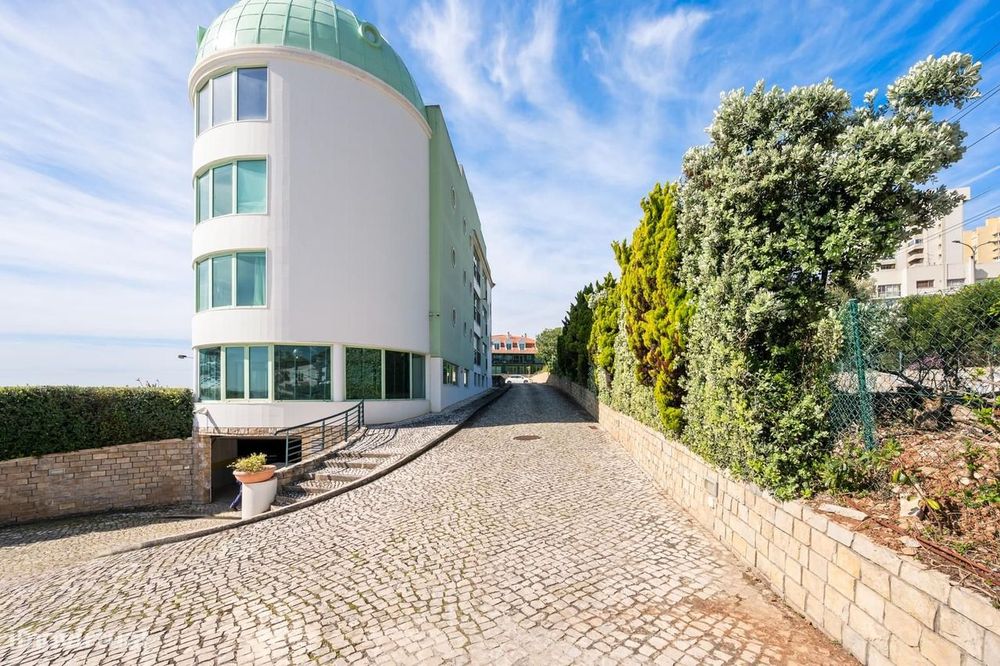 Apartamento T3 com jardim, Paço de Arcos, Oeiras