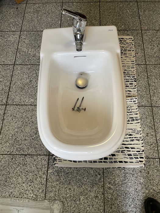 Bidé da Roca com misturadora