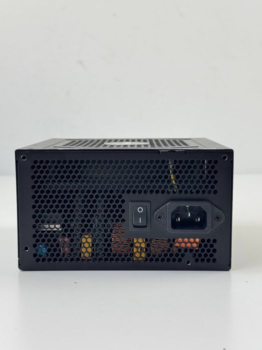Блок живлення MSI MAG A750GL PCIE5 (ATX, 750 Вт, 80 PLUS Gold, повністю модульний) (306-7ZP8B11-CE0)