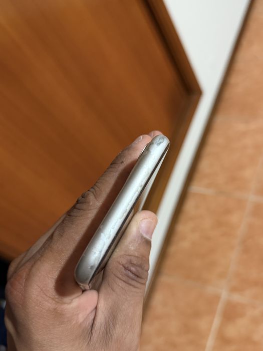 Iphone 11 64GB disponivel