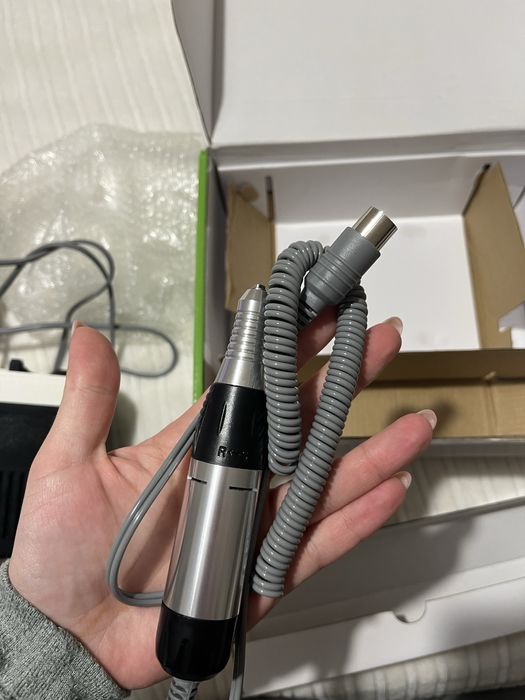 Broca e forno para unhas