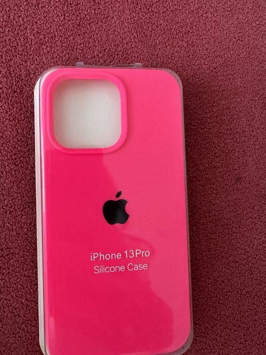 Чехол iPhone 13 Pro