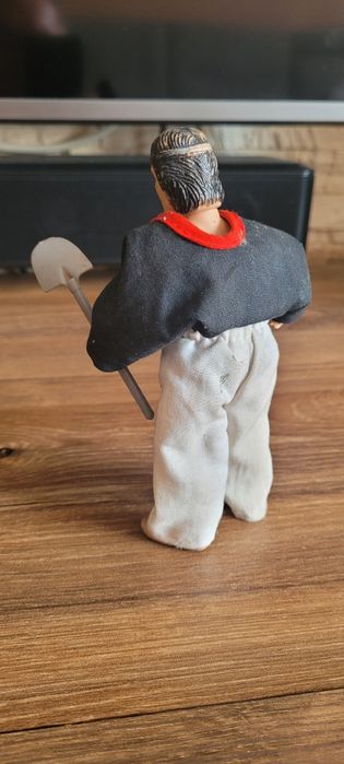 Stara figurka zab