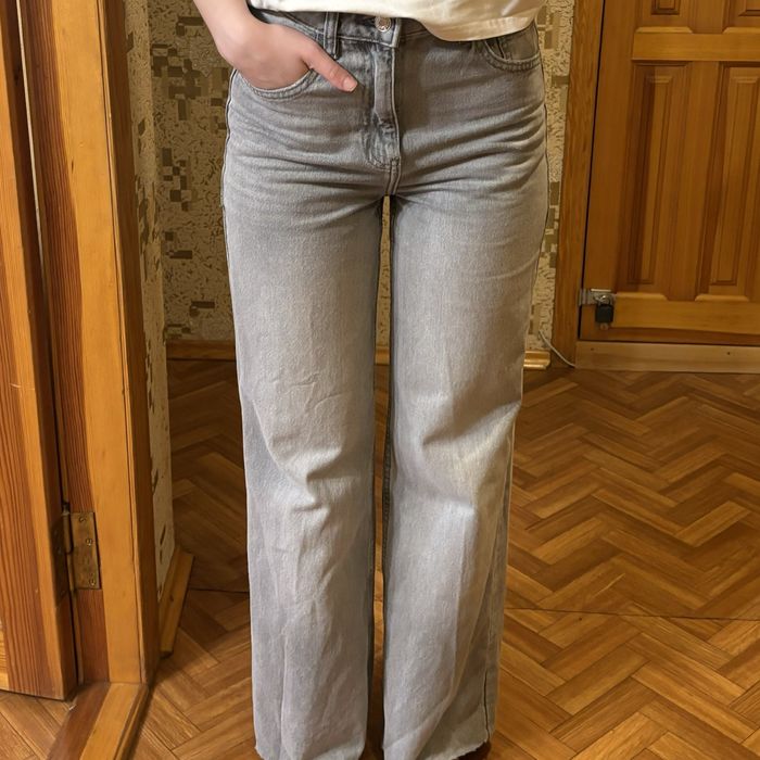 Сірі джинси Mango