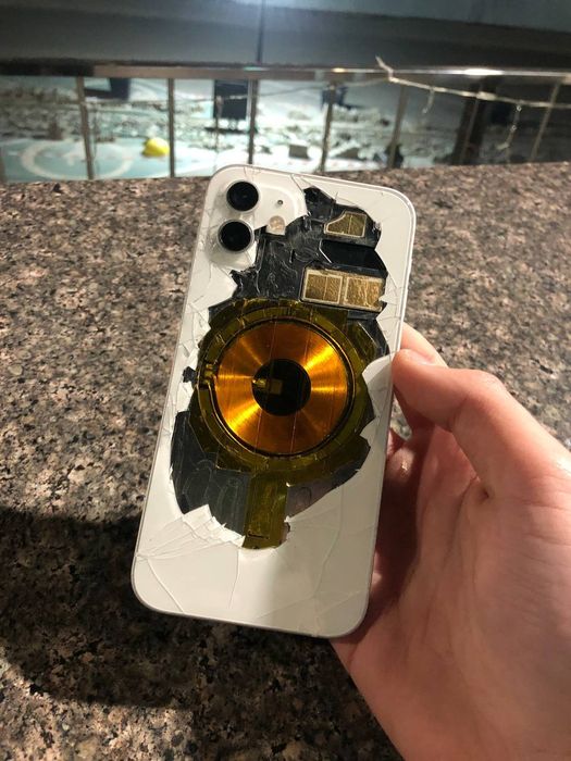 Продам iPhone 12