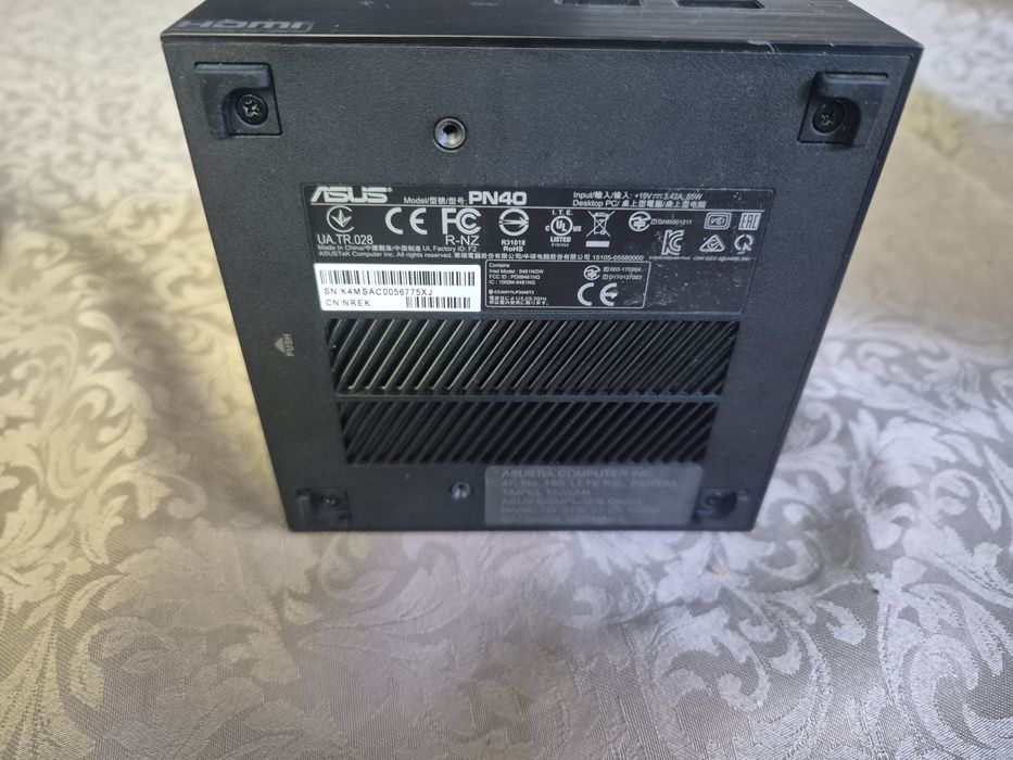 Mini pc Asus  PN40