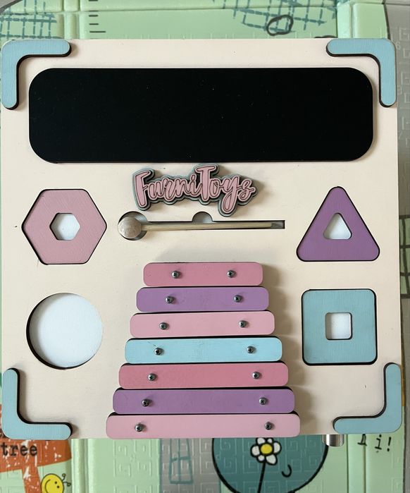 Бізікуб для малечі