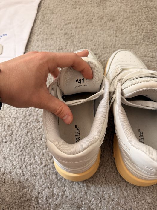 Off-White out of office