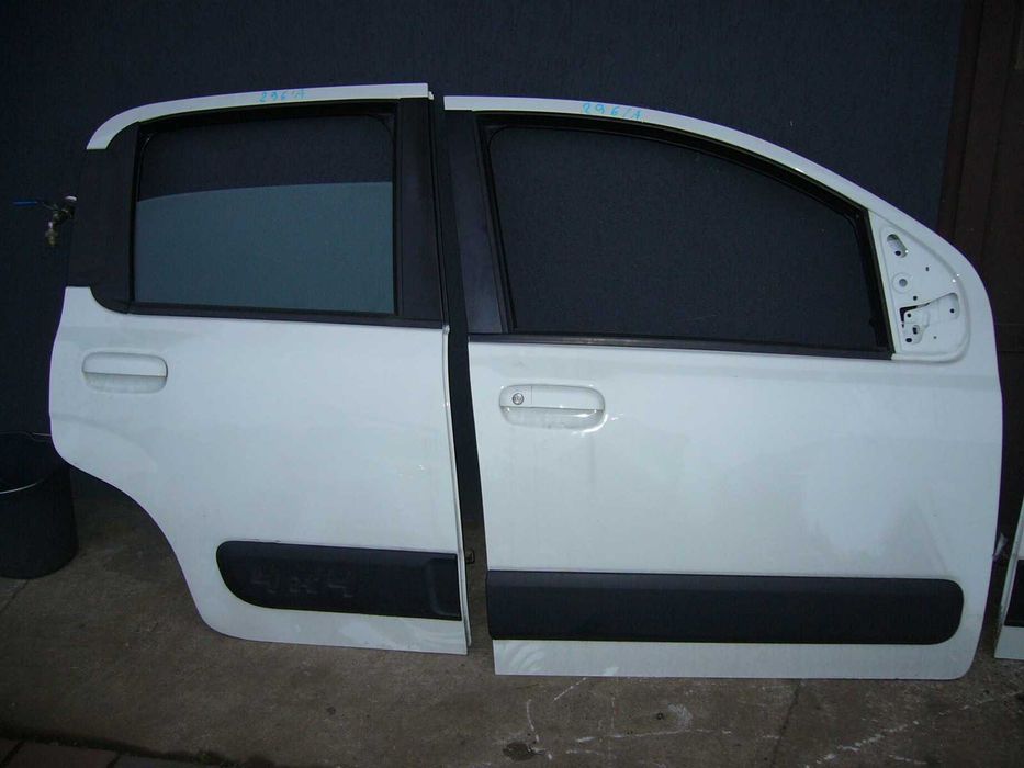 Drzwi przednie prawe Fiat Panda III Nr.Lak. 296/A