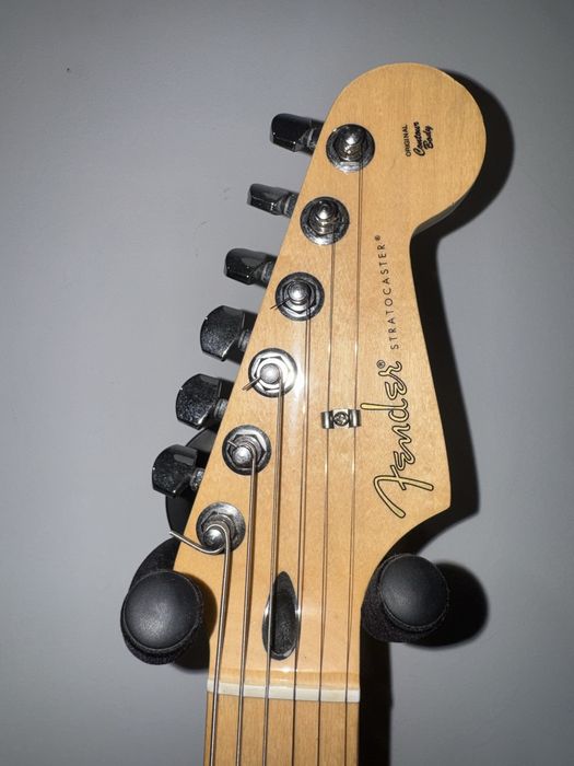 Fender Stratocaster HSS Mexico, Buttercream, клён