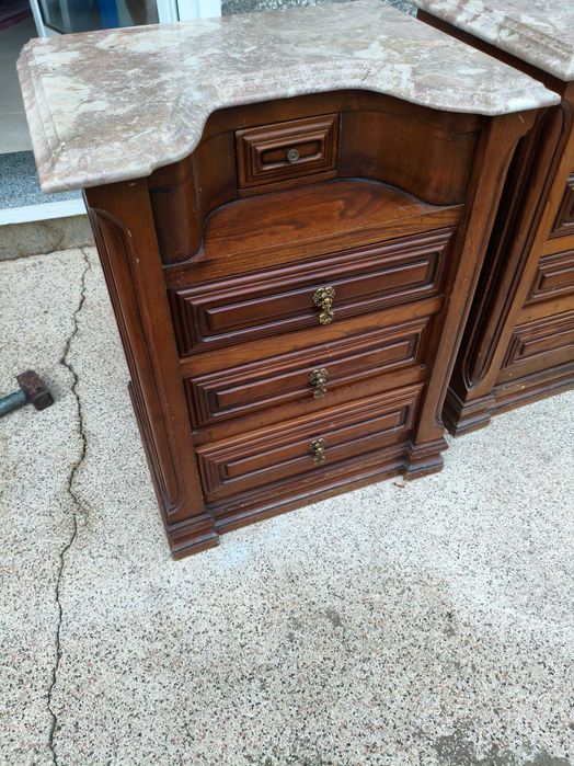 2 mesinhas cabeceiras