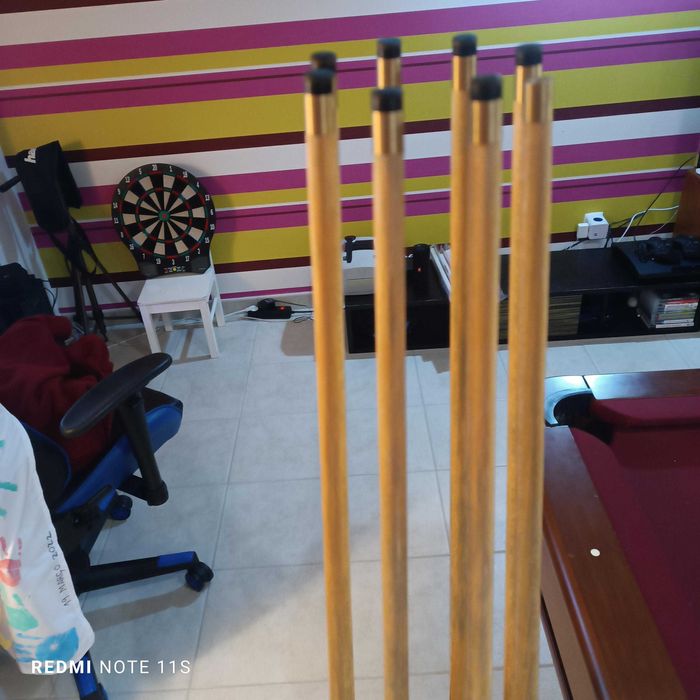 Mesa Bilhar com suporte e 8 tacos