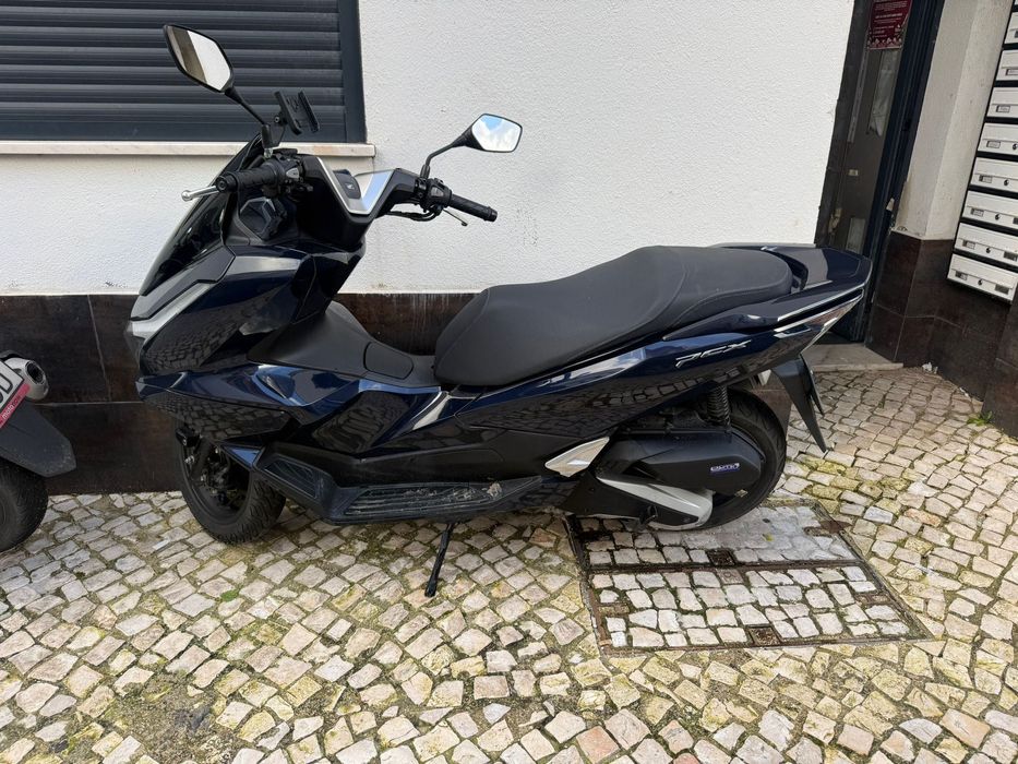 Moto pcx ano 2025 como nova impecável