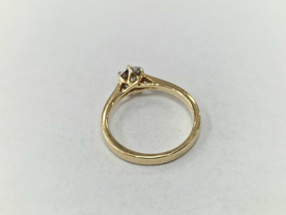APART! Złoty pierścionek/ 585/ 2.37 gram/ R10/ DIA 0.23 CT/ certyfikat