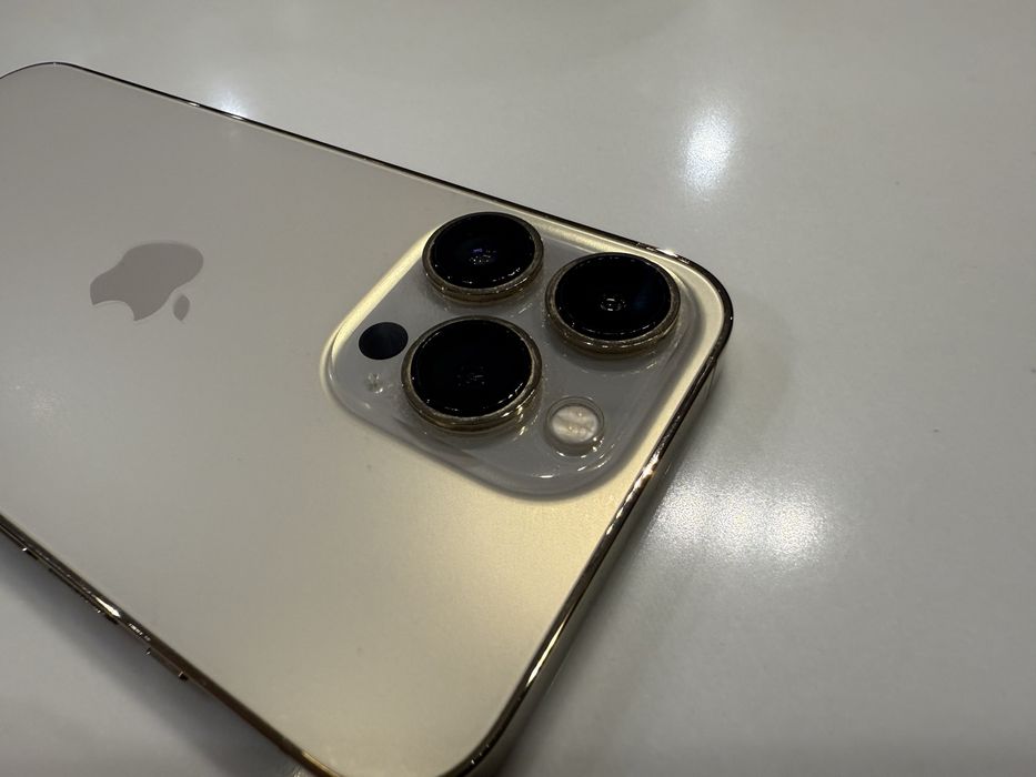 Iphone 13 pro dourado