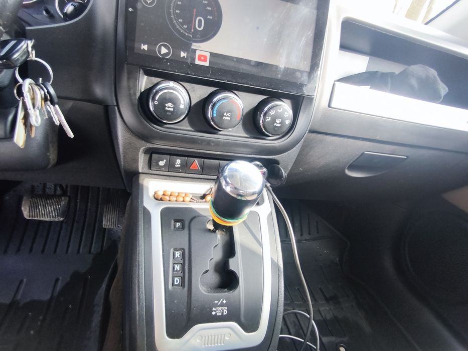 Продам Jeep Compass