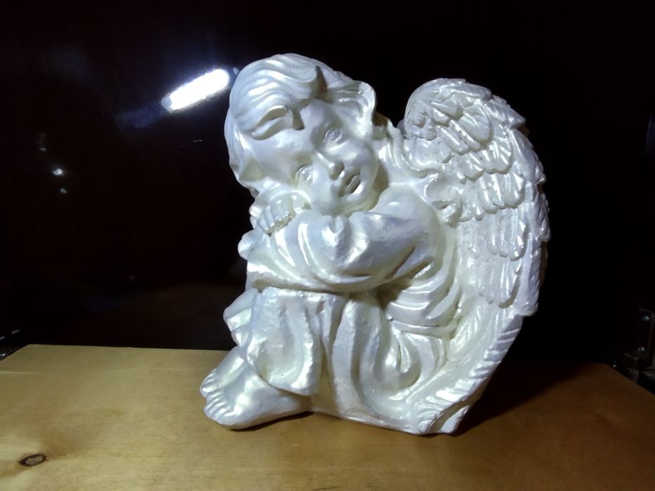 Статуэтка ангелочек.