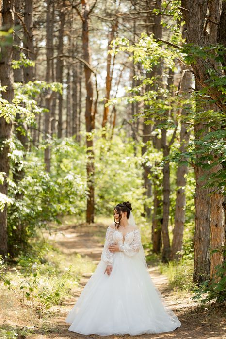 Весільна сукня в ідеальному стані