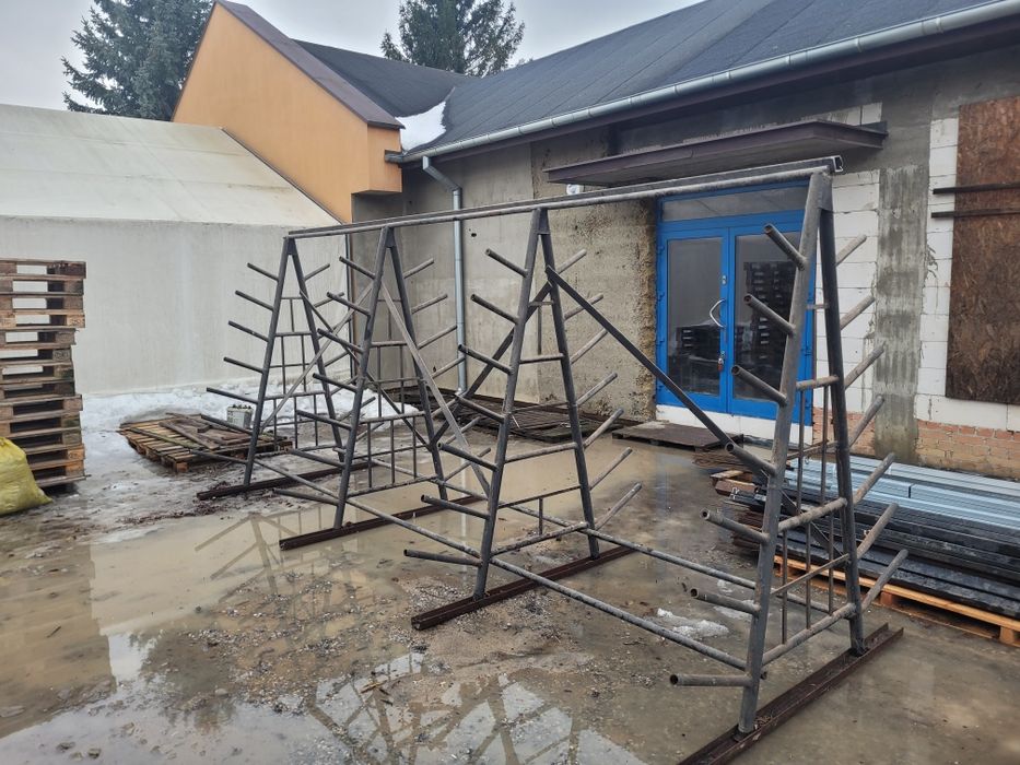 Stojak na stal, solidny, dużo półek, solidny regał