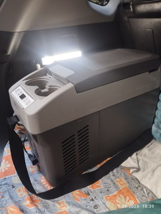 Автомобільні холодильники 2шт Waeco компресорний, термоелектричний