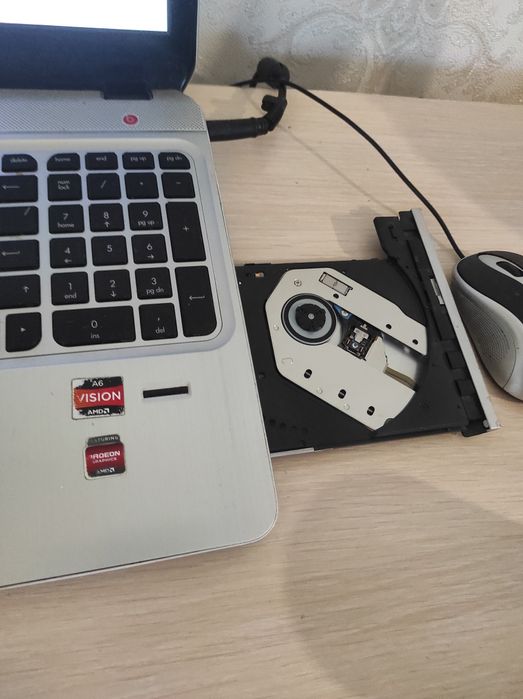 Ноутбук HM Envy M6 2.7 Ghz 4gb оперативка