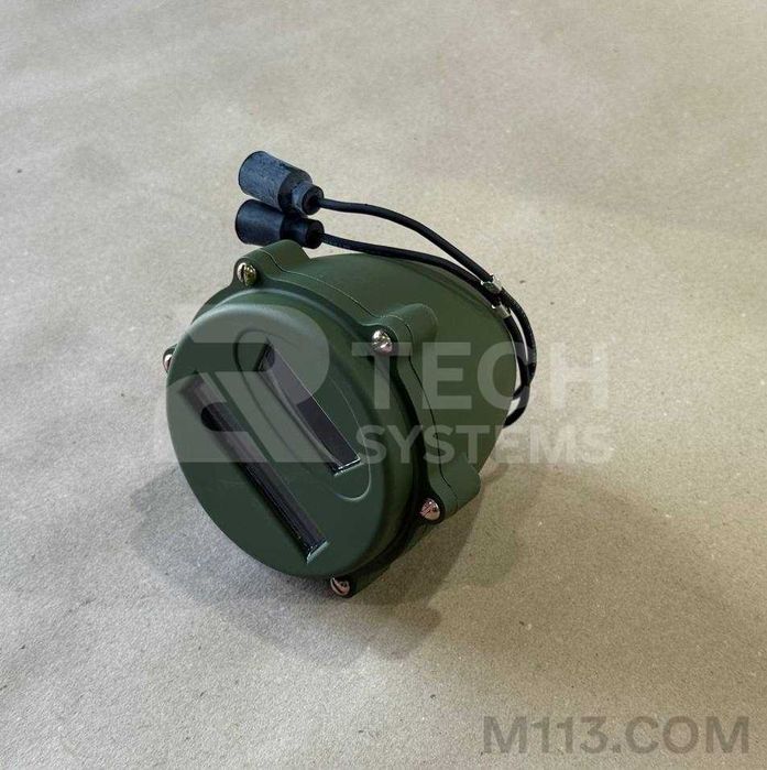 Ліхтар стоп/паркінг, 24в правий PN MS51330-1 NSN 6220-00-337-6471