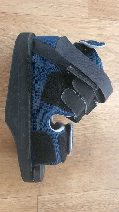 But ortopedyczny orteza rozmiar M, długość wkładki 25,5cm