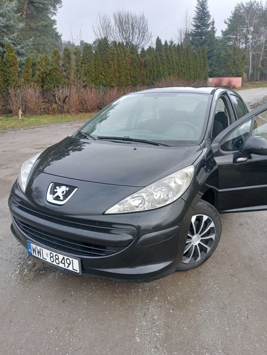 peugeot 207 śliczny 14 8v rok 2008
