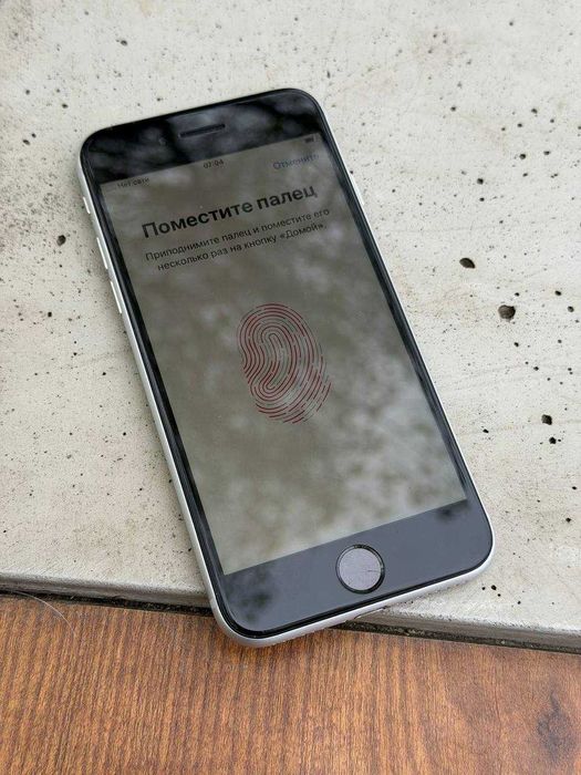 iPhone SE 2022 SE3 64GB