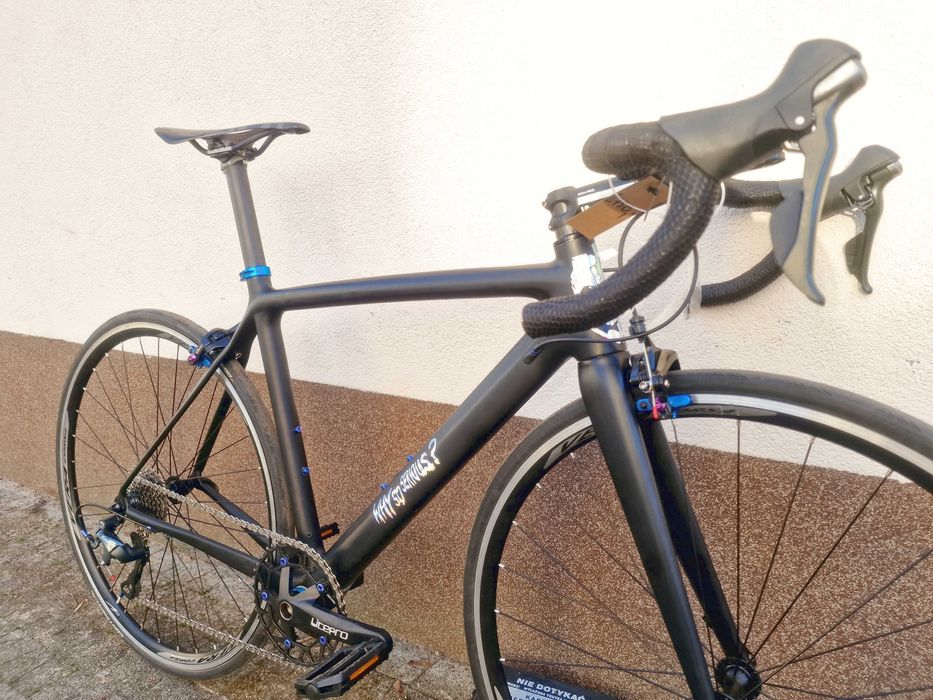 Rower szosowy JOKER / 50 cm / rama carbon / Tiagra 1x10