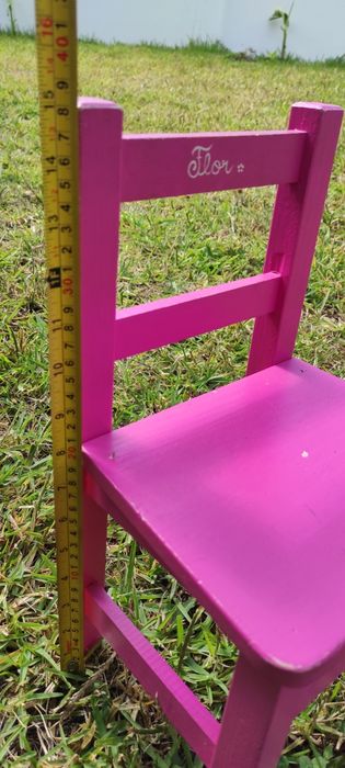 Mesa cabeceira + candeeiro + cadeira