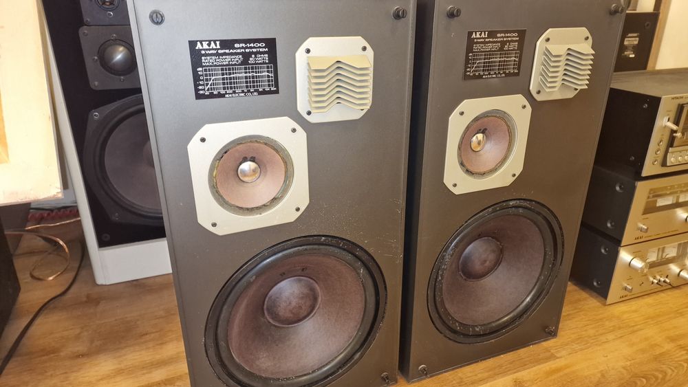 Akai SR 1400 kolumny głośnikowe
